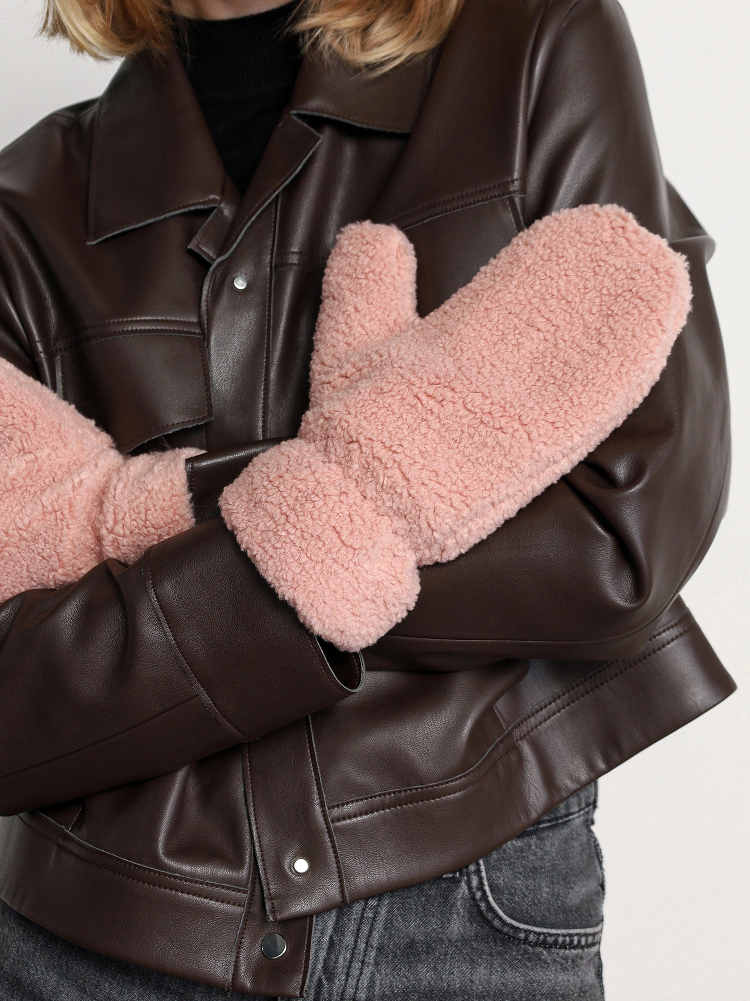 Варежки из ткани букле в ассортименте